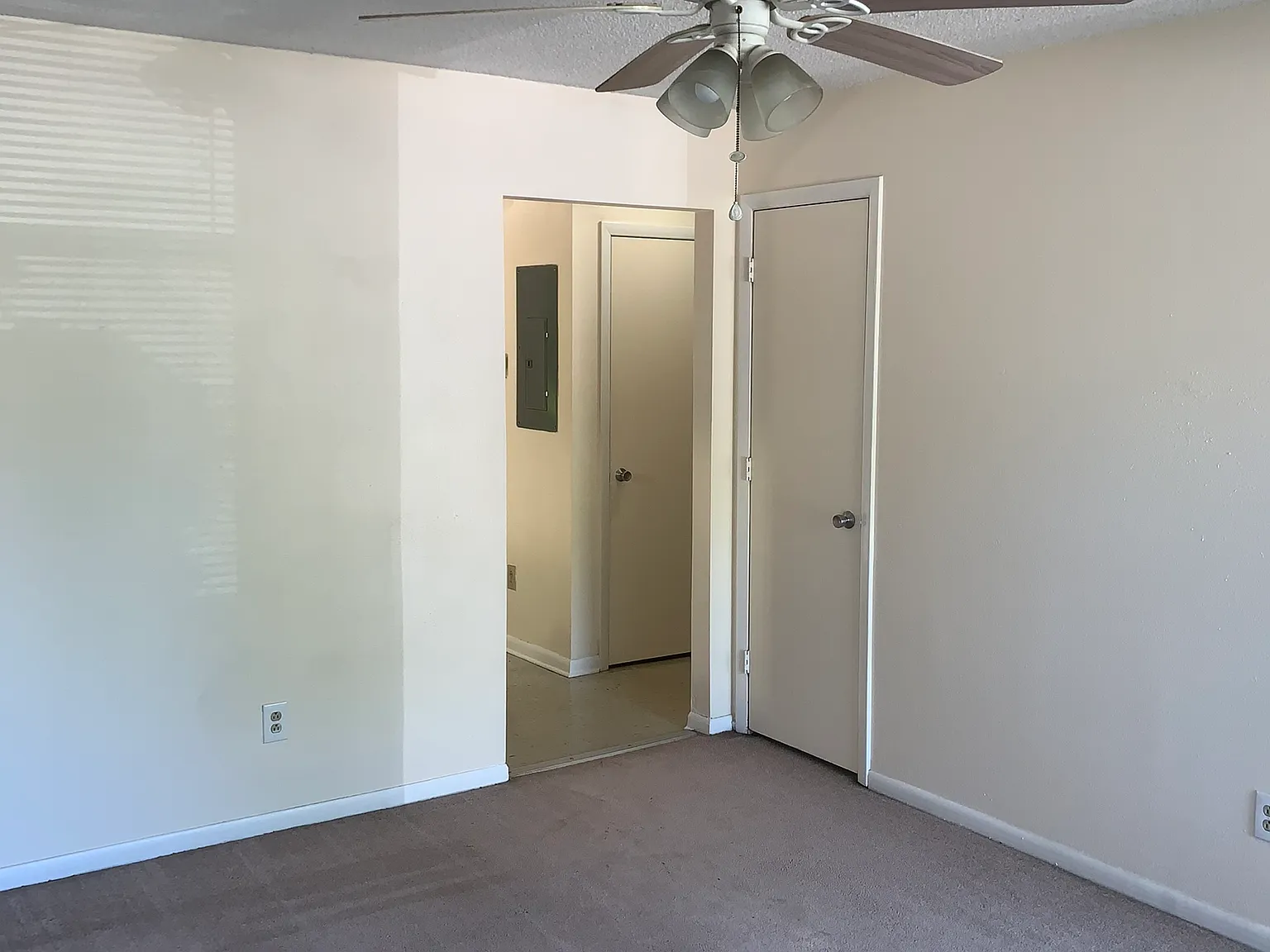 1 bed, 780 sqft, $1,100 — Photo 3