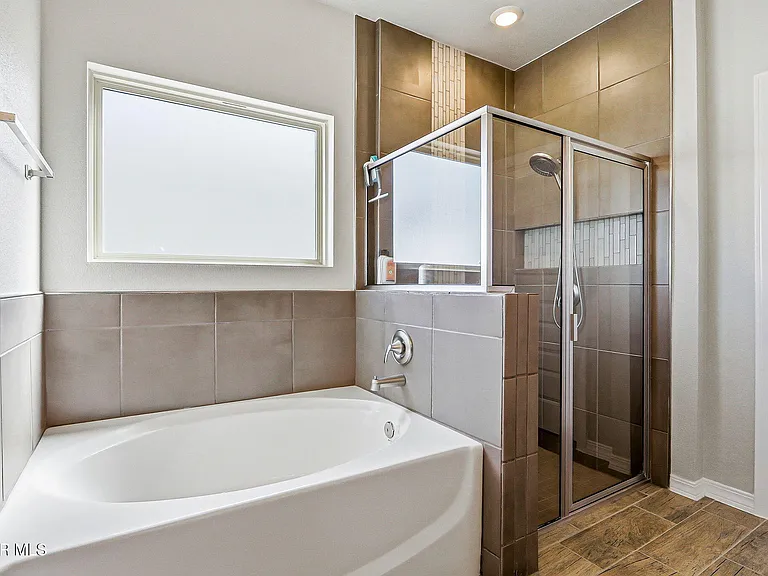 1048 Nepal Sky St — Photo 24