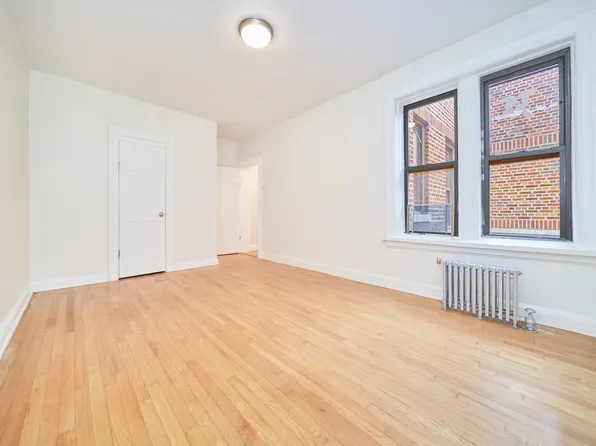 2 Ellwood Street image 1 of 6