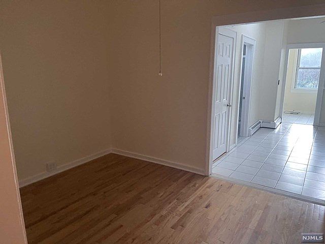 2nd image of 28 Sterling Pl #4