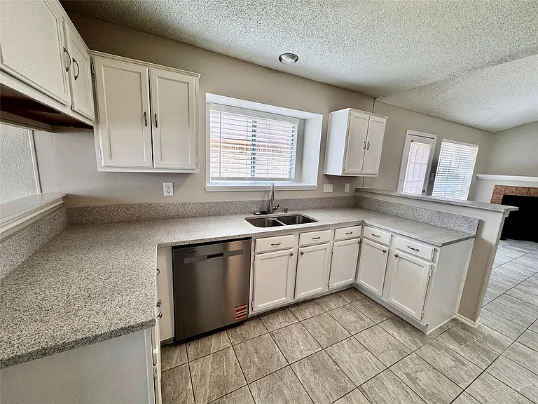 4206 Boatwright Cv — Photo 7
