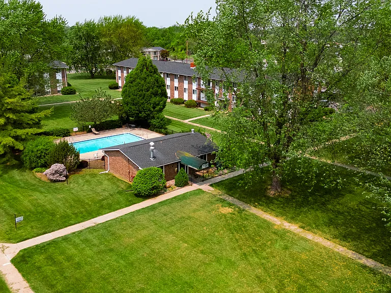 902 N Scheurmann Rd — Photo 8