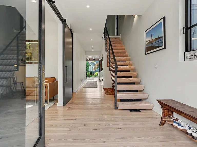 6 Cook St — Photo 2