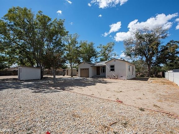4th image of 729 E Avenue K4