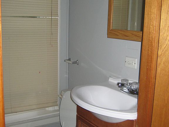 2nd image of 630 Mendota St APT 1