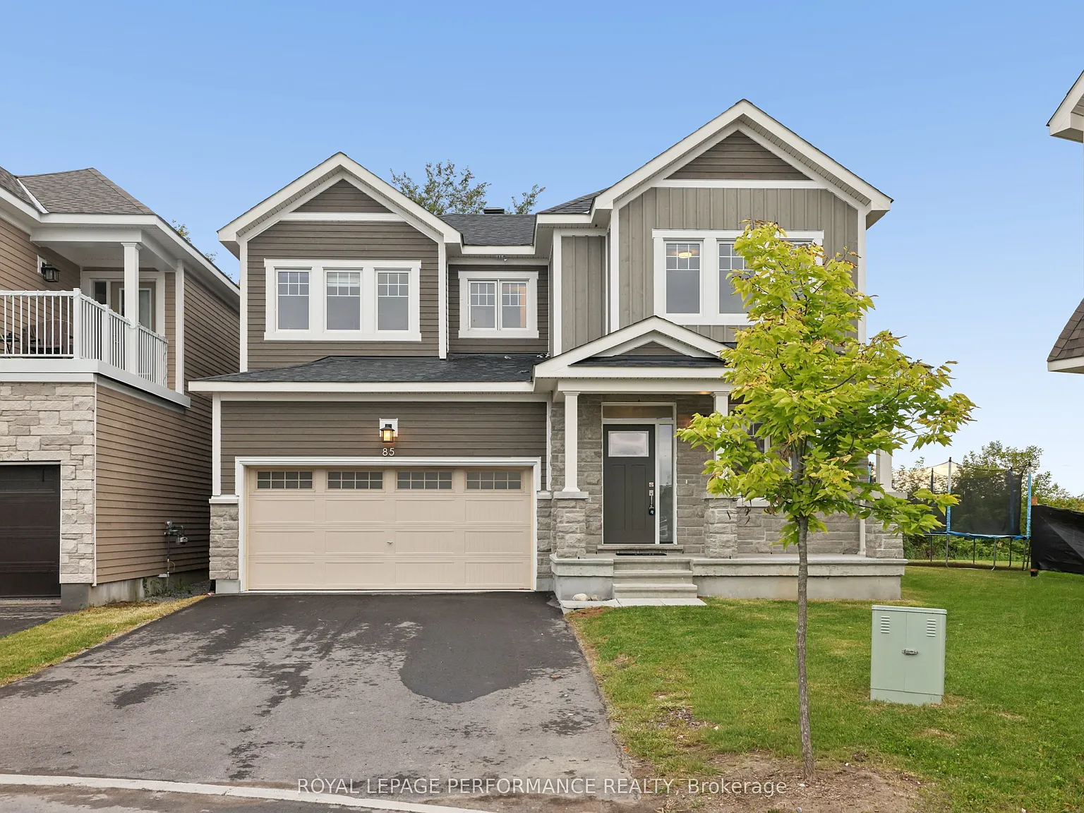 4 bed, $3,600 — Photo 1