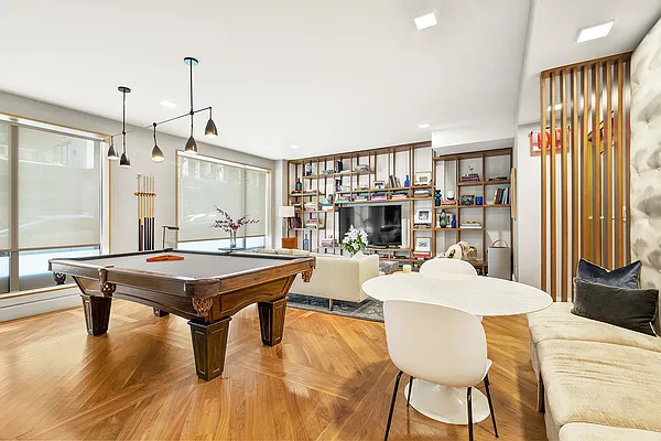 Rented by Corcoran | media 23