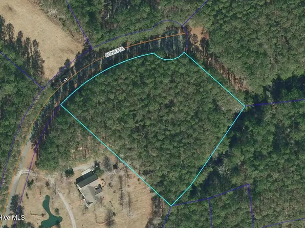 100 Arnetta Way N, Oriental, NC 28571
