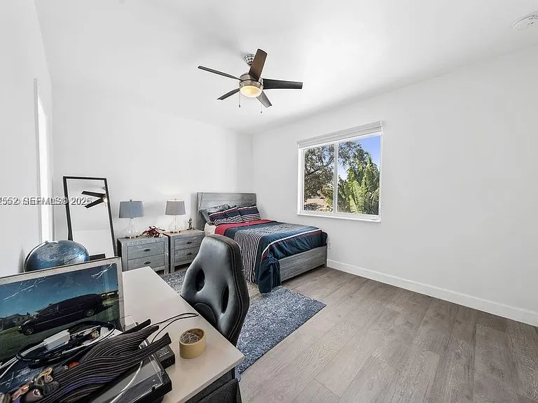 4497 SW 25th Ter — Photo 14
