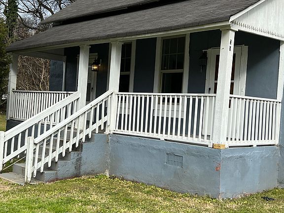 2nd image of 33 Maude St #35