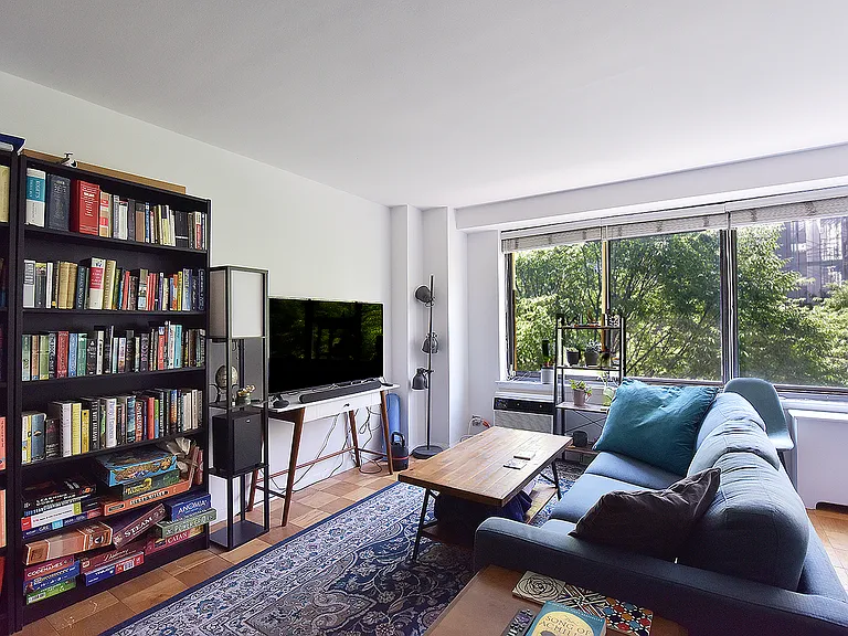 372 Central Park W #4E — Photo 3