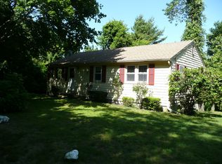 26 Bonnet Shores Rd, Narragansett, RI 02882