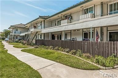 5th image of 22619 Maple Ave Unit B