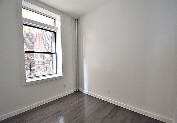 4th image of 2710 Morris Ave APT 1A