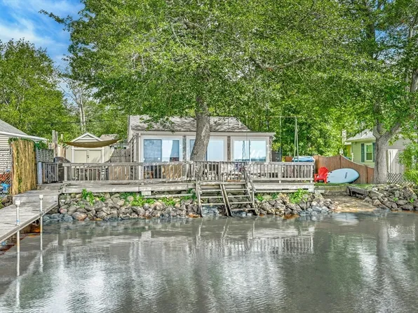 9 Shore Ave, Lakeville, MA 02347