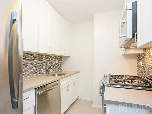 Sold by Bellmarc Realty | media 8