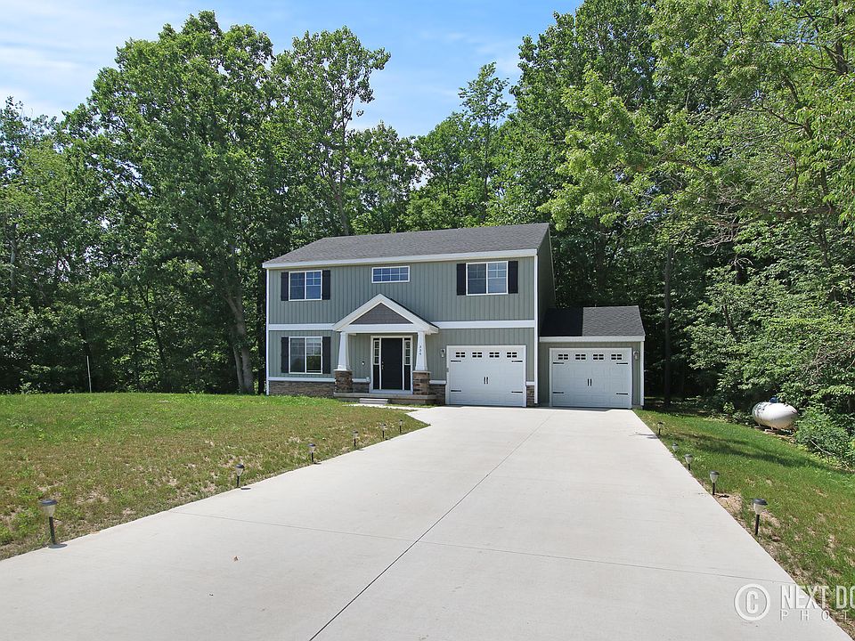 1st image of 225 Andrea Dr