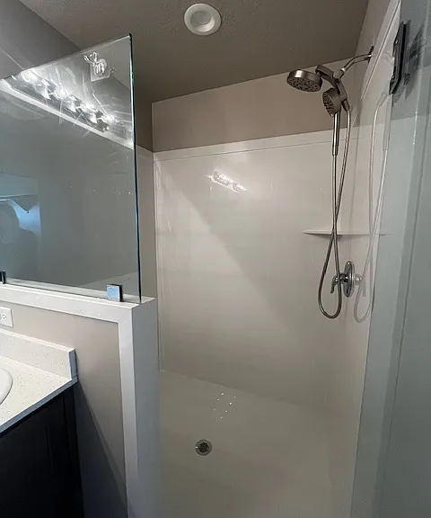 2625 E 600 N — Photo 11