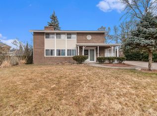 1253 Cricklewood St SW, Wyoming, MI 49509