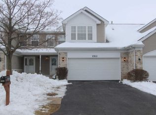 1512 Ashley Ct, Woodstock, IL 60098