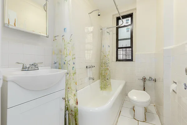 Rented by The Syper Group | media 12