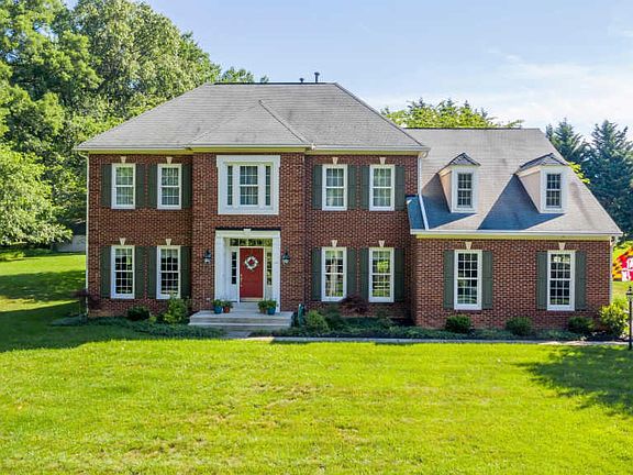 2nd image of 13117 Shaneybrook Cir