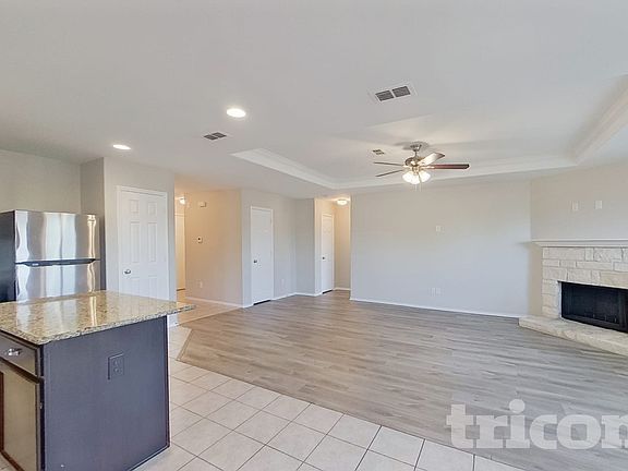 5th image of 1704 Abby Creek Dr