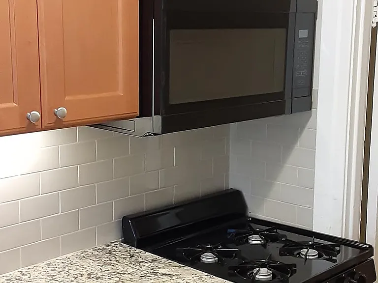 Hawthorne Gardens Apartments — Photo 12