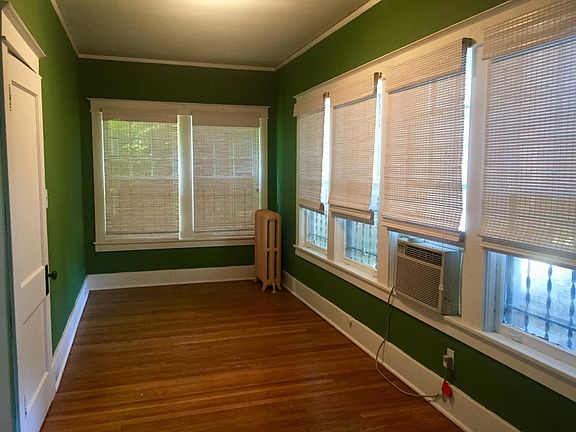 4th image of 195 Angelus St #1