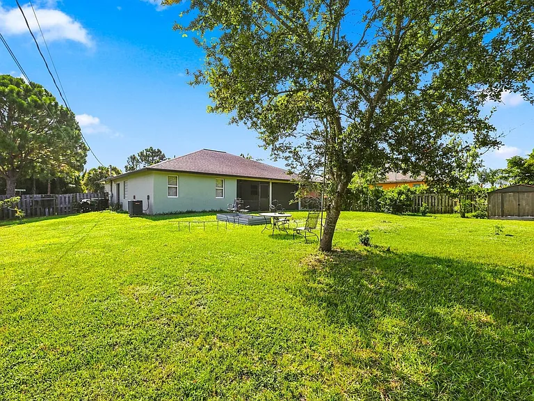 3102 SW Cathedral St — Photo 41