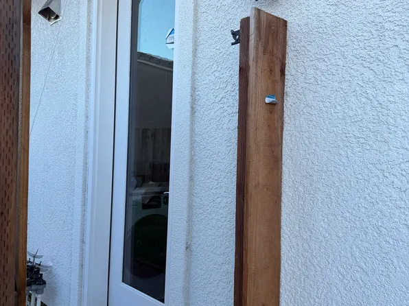 3332 Deer Oak St, Manteca, CA 95337