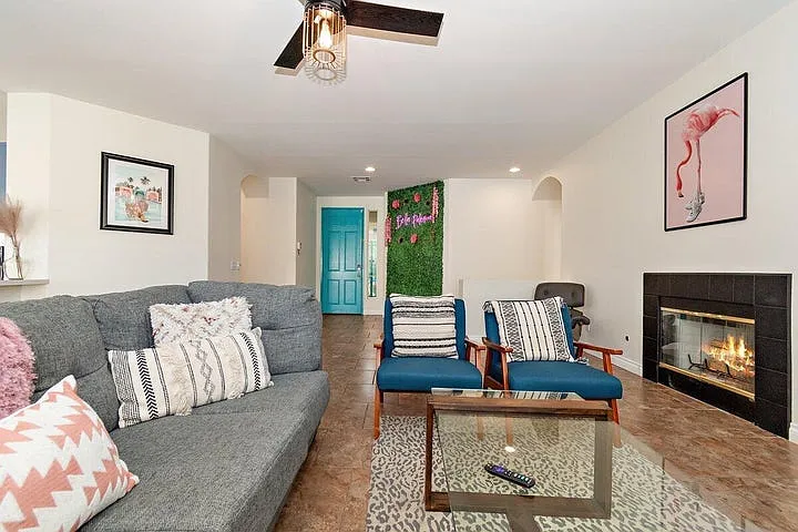 5 bed, 2502 sqft, $7,500 — Photo 4