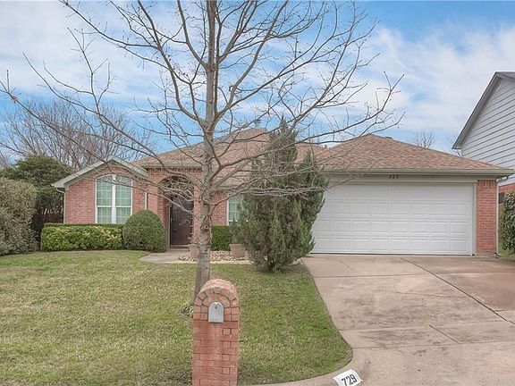 3rd image of 729 Carette Dr