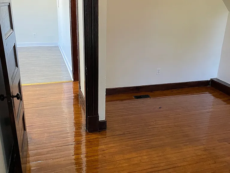 21 Cedar St #3 — Photo 2