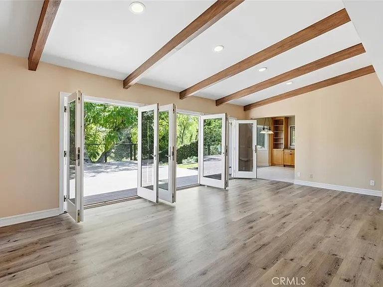 2 Santa Bella Rd — Photo 8