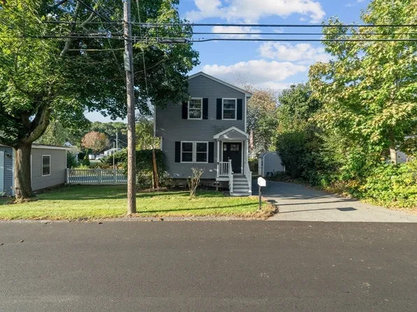 13 Oak Ave, Peabody, MA 01960