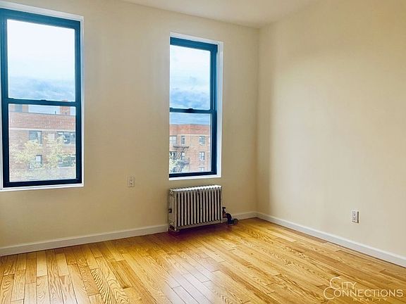 3rd image of 260 6th Ave APT 33