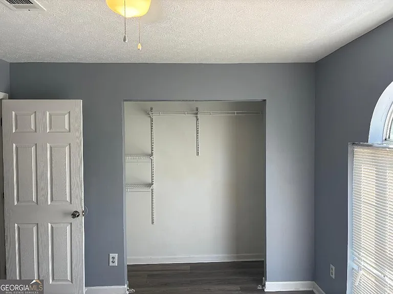 6565 Emerald Pointe Cir — Photo 12