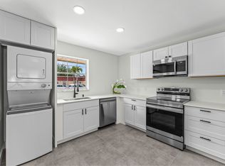 711 Laconia Cir APT B, Lake Worth, FL 33467
