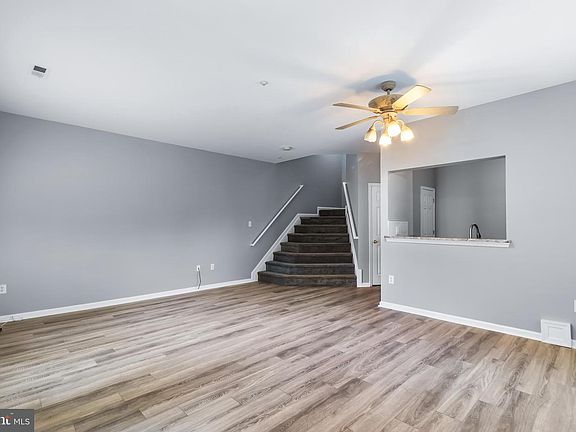 3rd image of 2000 Cramer Point Ct