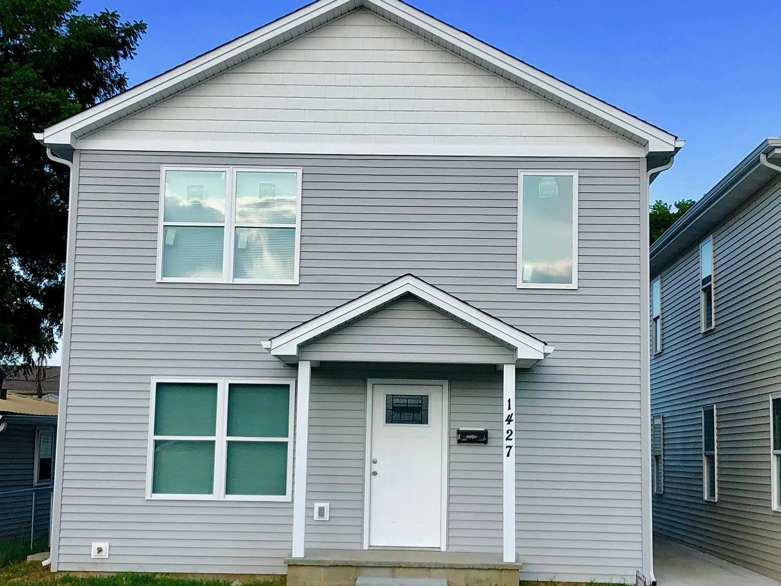 1429 Union St — Photo 1