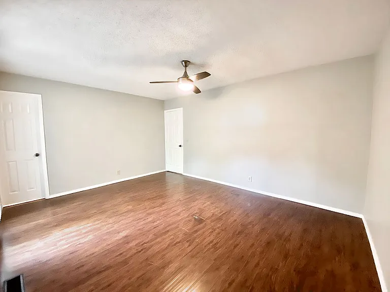 6367 S 29th West Pl — Photo 21