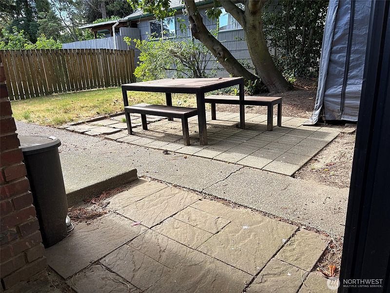 3rd image of 158 S 152nd Street