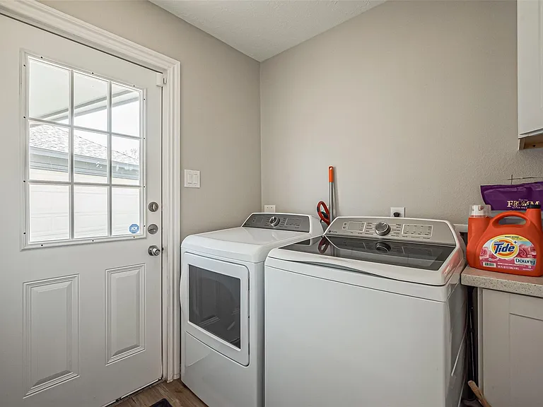 15211 Camino Del Sol Dr — Photo 44
