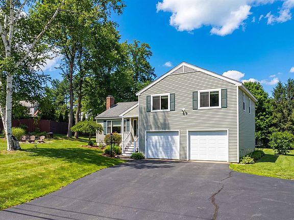 3rd image of 28 Village Court