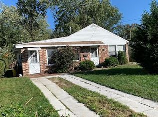 16 Dorset Dr, Ewing, NJ 08618
