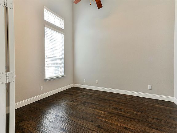 5th image of 510 Evergreen Dr