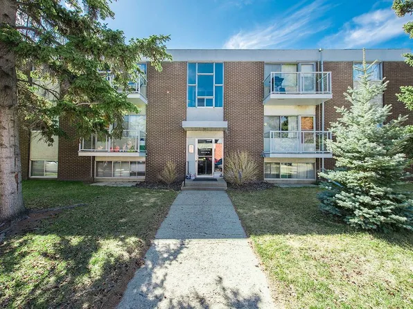 10014 102nd St, Fort Saskatchewan, AB T8L 2C6