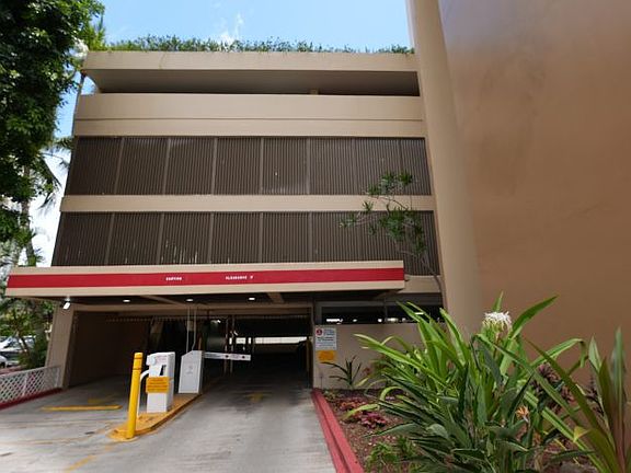 5th image of 411 Hobron Ln #2602-1