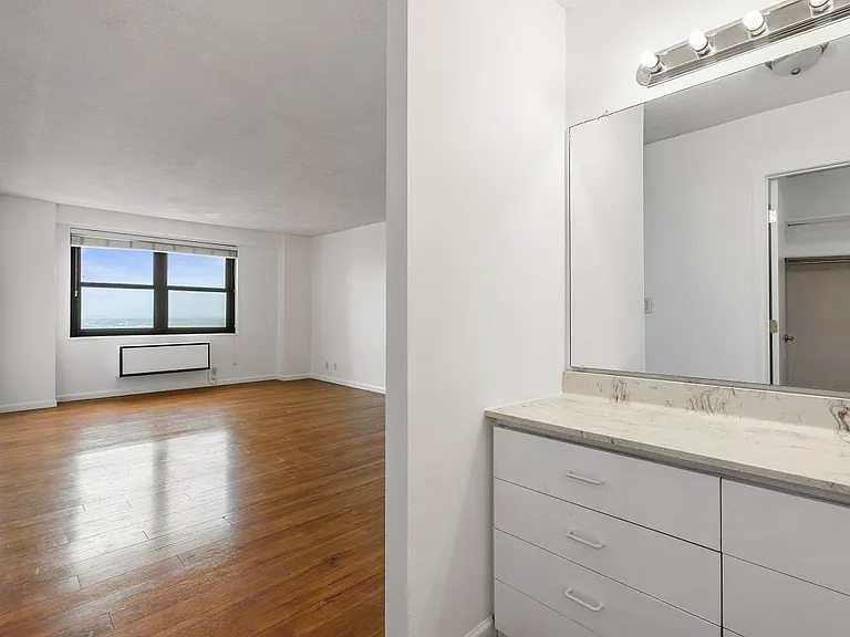 7855 Boulevard East #27H — Photo 10